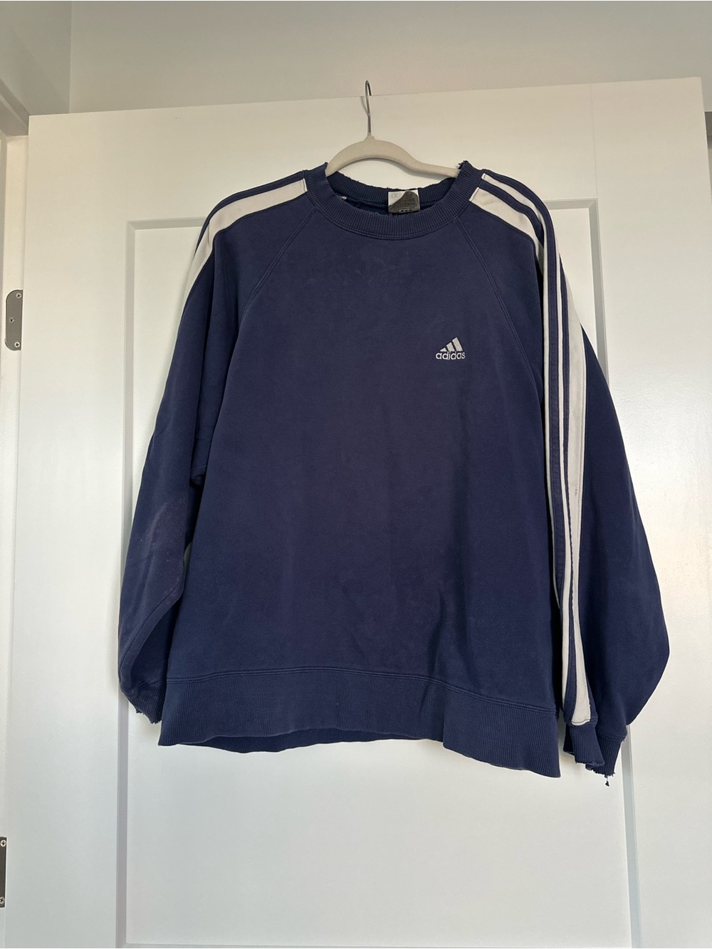 Vintage adidas Men's Navy Crewneck Sweatshirt with White Shoulder Stripes